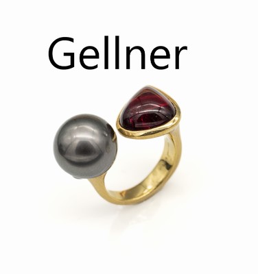 18 kt Gold GELLNER Tahitiperl-Turmalin-Ring, GG 750/000, teilsat., einzelne Tahitizuchtperle mit nat. Merkmalen, D. ca. 16mm, tropfenförmiger roter ...