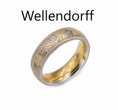 18 kt Gold WELLENDORFF Brillant-Email-Ring, 'Seidenschimmer' WG/GG 750/000, cremefarb. Email, typ. W und Blüten mit Brillanten zus. ca. ...