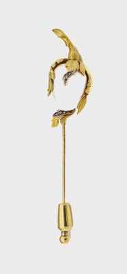18 kt Gold Korallen-Krawattennadel, GG 750/000 gepr., wohl Frankreich um 1900, in Form einer Blüte mit großer Koralle in Ei-Form, Diamantrosen in ...