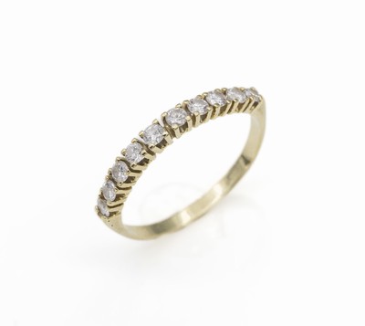 14 kt Gold Brillant-Ring, GG 585/000, 10 Brillanten zus. ca. 0.50 ct Weiß/si, RW 62, wurde wohl vergrößert, ca. 2.2 g