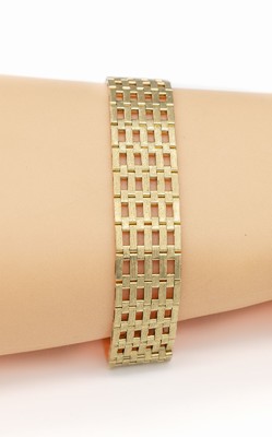 14 kt Gold Armband, GG 585/000, L. ca. 19.5cm, B. ca. 1.5 cm, Kastenschloss mit 2 Sicherheitsachten, ca. 30.1 g