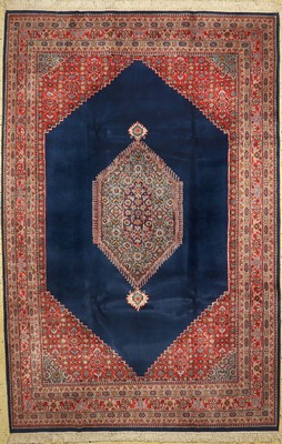 Bidjar, Indien, ca. 30 Jahre, Wolle auf Baumwolle, ca. 300 x 196 cm, EHZ: 1