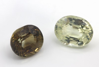 Konvolut 2 lose Chrysoberylle: 1 x 1.99 ct, oval mixed cut, greenish yellow; 1 x 2.02 ct, oval mixed cut, yellowish green, jeweils GCI-Lab-Expertise