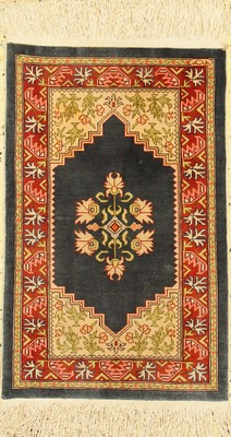 Hereke Seide fein, signier, Türkei, ca. 40 Jahre, reine Naturseide, ca. 52 x 33 cm, EHZ: 1-2