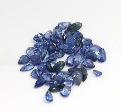 Lot lose Saphir-Tropfen zus. ca. 10.1 ct