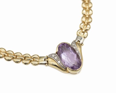 14 kt Gold Amethyst-Brillant-Collier, GG 585/000, ovalfacett. Amethyst ca. 16.0 ct, 6 in WG gefasste Brillanten zus. ca. 0.20 ct Weiß/p1, ca. 26.0 ...