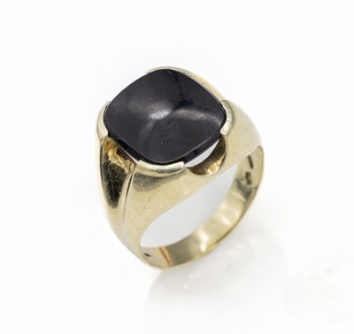 14 kt Gold Onyx-Herrenring, GG 585/000, Österreich/Wien, geometrisches Design mit Onyxplatte, frei, RW 63, ca. 7.4 g, Meistermarke AS ungedeutet, ...