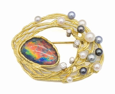 18 kt Gold Zuchtperl-Opal-Brosche, GG 750/000, Handarbeit, 1 Opal-Triplette, 12 kl. Zuchtperlen weiß und grau Durchm. ca. 3 - 5 mm, 4 in WG ...