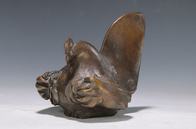 Gernot Rumpf, geb. 1941 Kaiserslautern, Bronzeskulptur, Der Geiz, monogr. und num. 22,H. ca. 11x13x10cm