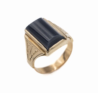 14 kt Gold Herrenring, um 1910, GG 585/000,gepr., bes. mit Onyxcabochon, total ca. 8.3 g,RW 60/61