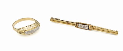 14 kt Gold Diamant Schmuckset, GG 585/000, 1950er Jahre, best. aus: Ring, RW 63 und Brosche L. ca. 6.5 cm, 7 in WG gefasst Diamanten zus. ca. 0.04 ...