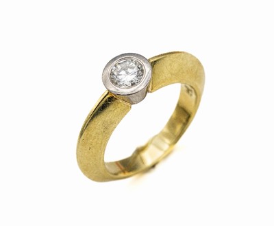 14 kt Gold Brillant-Ring, GG 585/000, 1 Brillant in WG-Zargenfassung ca. 0.45 ct l.get.Weiß/vs, ca. 9.1 g, RW 53