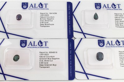 Konvolut 4 lose Saphire, alle mit ALGT- Expertise;, 1 x ovalfacett. Saphir ca. 0.96 ct, Deep Greenish Blue, unbehandelt; 1 x Saphir im Kissenschliff ...