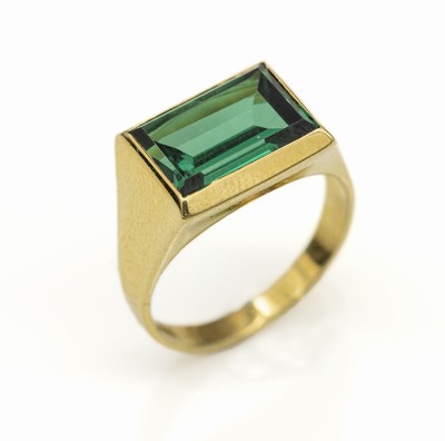 14 kt Gold Spinell-Ring, GG 585/000, grünernat. Spinell im Treppenschliff ca. 4.00 ct, RW57, ca. 6.2 g