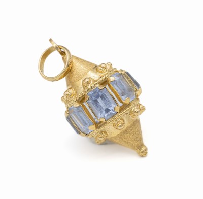18 kt Gold Anhänger, GG 750/000, nach orient. Vorbild, Kordelrandverz., facett. aquamarinfarb. Synthesen, L. ca. 3.5 cm, ca. 6.7 g