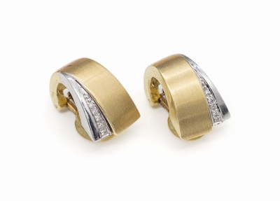 Paar 14 kt Gold Brillant-Ohrclips, GG/WG 585/000, 10 Brillanten zus. approx. 0.10 ct Weiß/si, ca. 9.7 g