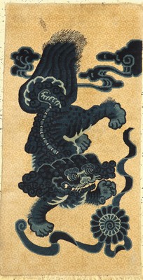 Pao Tow "Schneelöwe", China, um 1910/1920, Wolle auf Baumwolle, ca. 148 x 76 cm, EHZ: 2, verschmutzt