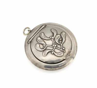Pillendose/Puderdose, Frankreich um 1900, reiner Jugendstil, 800er Silber, Deckel mit erhabenem Mistelzweigdekor, Anhängeöse, Durchm. ca. 4.6 cm, ...