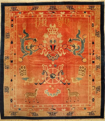 Antiker Peking mit Inschrift, China, um 1900, Wolle auf Baumwolle, ca. 235 x 210 cm, EHZ: 2, alte Restaurierungen, teilweise veblasst
