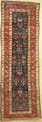 Antiker Shahsawan, Kaukasus, 19.Jhd, Wolle auf Wolle, ca. 305 x 105 cm, EHZ: 3, restauriert, minimal verkürzt