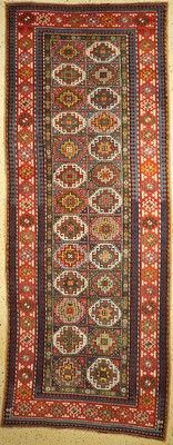 Antiker Moghan, Kaukasus, um 1900, Wolle auf Wolle, ca. 350 x 140 cm, EHZ: 2, oxidierteStellen
