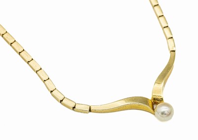 14 kt Gold Zuchtperl-Collier, GG 585/000, cremefarb. Zuchtperle, ca. 18.7 g, L. ca. 43 cm, Kastenschloss mit Sicherheitsacht