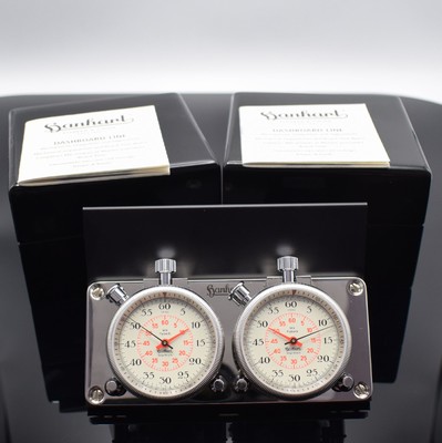 HANHART Set bestehend aus 2 nahezu neuwertigen Dashboard-Line Flyback-Stoppuhren mit Hanhart Uhrenplatte und passendem Halter für Porsche 911 G, ...