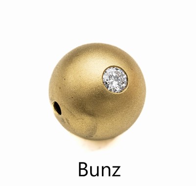 18 kt Gold BUNZ-Brillant-Anhänger, GG 750/000, Brillant ca. 0.22 ct (grav.) feines Weiß/si, sign., satiniert, D. ca. 15 mm, ca. 4.8 g