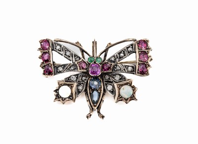 8 kt Gold Brosche "Schmetterling", um 1890, mit Farbsteinen, Opalen und Diamanten, GG 333/000, 9 rundfacett. Rubine 1x besch., zus. ca. 1.4 ...