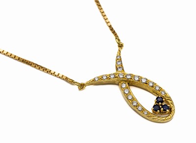 18 kt Gold Saphir-Brillant-Collier, GG 750/000, 3 rundfacett. Saphire zus. ca. 0.10 ct, 19 Brillanten zus. ca. 0.30 ct Weiß/si, geschwungen ...