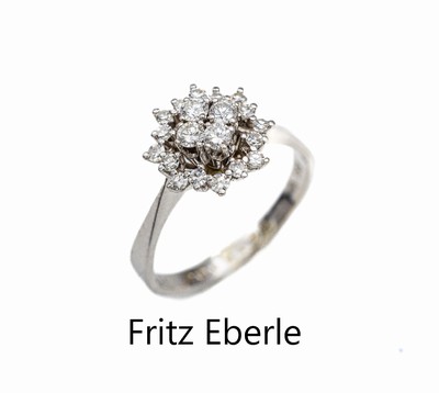 14 kt Gold Diamant-Ring, WG 585/000, 4 Brillanten und 16 8/8-Diamanten zus. ca. 0.50 ct feines Weiß/si, Meistermarke FRITZ EBERLE, innen mit pers. ...