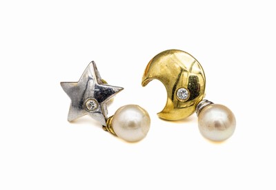 14 kt Gold Brillant-Zuchtperl-Ohrstecker, GG und WG 585/000, "Mond und Stern", 2 Zucht- perlen Durchm. ca. 7 mm, 2 Brillanten zus. ca. ...