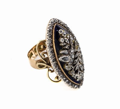 14 kt Gold Diamant-Schiffchenring mit Email, RG 585/000, um 1900, dunkelblau emaill., aufgelegter Blütenzweig mit Diamantrosen, Rahmung mit ...