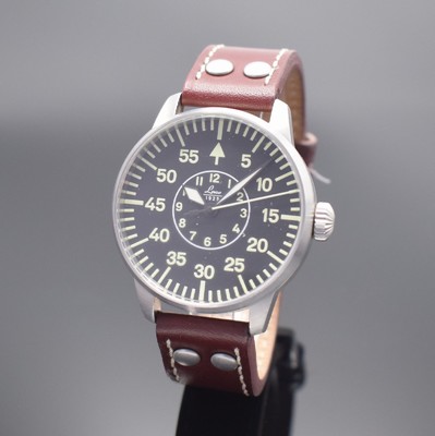 LACO Herrenarmbanduhr im Fliegerdesign Referenz 861690, Automatik, Edelstahlgeh. inkl. Lederband m. orig. Dornschl., beids. vergl., Boden aufgedr., ...