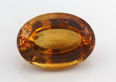 Loser facett. Citrin, 72.31 ct, oval im Scherenschliff, ca. 3.3 x 2.5 x 2 cm
