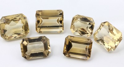 Lot 6 lose facett. Citrine, zus. 75.03 ct, in versch. Größen und Schliffformen