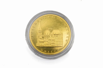 Goldmünze 100 EUR Deutschland 2012, UNESCO-Welterbe "Dom zu Aachen", Auflage 270000, 1/2 Unze, orig. Münzkapsel, Etui und ...