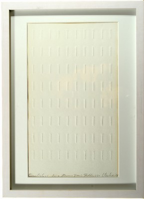 Günther Uecker, geb. 1930, Prägedruck auf Büttenpapier, handsigniert, aus 1971, "Parallele Reihung", Blattgr. ca. 40 x 30 cm, edler ...