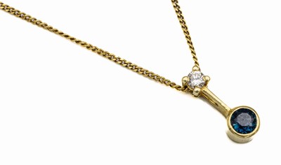 14 kt Gold Brillant-Saphir-Anhänger, mit Kette, GG 585/000, 1 kl. rundfacett. Saphir, 1 Brillant ca. 0.05 ct (grav.) Weiß/si, L. ca. 37 cm, ...