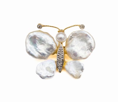 14 kt Gold Brosche "Schmetterling", GG 585/000, Körper und Fühler bes. mit Diamanten zus.ca. 0.07 ct Weiß/p, Kopf und Flügel aus ...