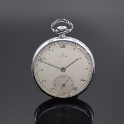 OMEGA Frackuhr mit Kal. 38,5L.T1, Schweiz um 1944, verchr. Gehäuse, orig. silb. Zifferbl. m. arab. Zahlen, orig. gebl. Zeiger, vers. Werk m. ...