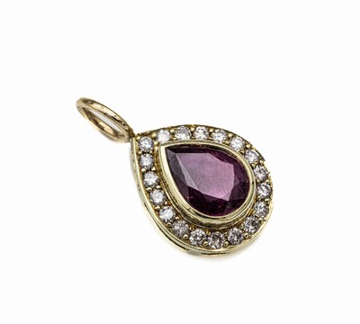 14 kt Gold Rubin-Brillant-Anhänger, GG 585/000, mittig facett. Rubintropfen ca. 1.50 ct, umgeben von Brillanten zus. ca. 0.30 ct Weiß/ vs-si, ca. ...