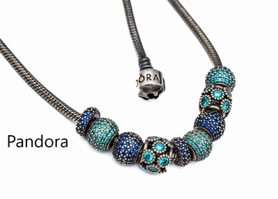 PANDORA Collier, 925er Silber, 9 Charms mit facett. grünen und blauen Kristallen, L. ca. 45 cm