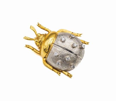 18 kt Gold Brillant-Brosche "Käfer", GG/WG 750/000, poliert und mattiert, 8 Brillanten zus. ca. 0.35 ct feines Weiß- Weiß/vs-si, ...