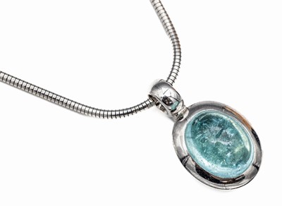 18 kt Gold Turmalin-Diamant Collier, WG 750/000, ovaler Paraiba Turmalincabochon ca. 11.33 ct, nat. Einschlüssen, kl. Diamant auf Rückseite der ...