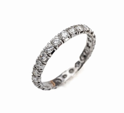 18 kt Gold Brillant-Memoryring, WG 750/000,24 Brillanten zus. ca. 2.10 ct Weiß/si-p 1, ca. 3.2 g, RW 66