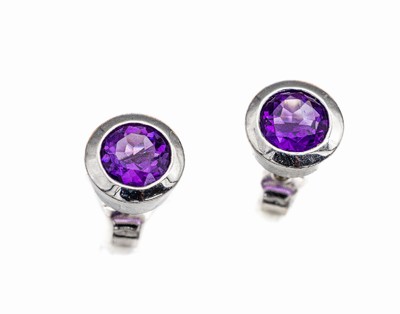 Paar 14 kt Gold Amethyst Ohrstecker, WG 585/000, 2 rundfacett. Amethyste, ca. 3.8 g