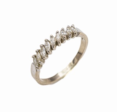 18 kt Gold Diamant-Ring, WG 750/000, 9 Diamantnavettes zus. ca. 0.55 ct Weiß/si-p, RW 59, sollte gereinigt werden, ca. 4.1 g