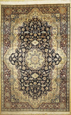Nain fein(6 La), Persien, ca. 50 Jahre, Korkwolle mit Seide, ca. 260 x 170 cm, ca. 1,0Mio. Kn/qm, EHZ: 2(Fleckig)