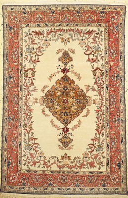 Ghom alt, Persien, um 1940, Wolle mit Seide, ca. 208 x 135 cm, EHZ: 2(Fleckig)